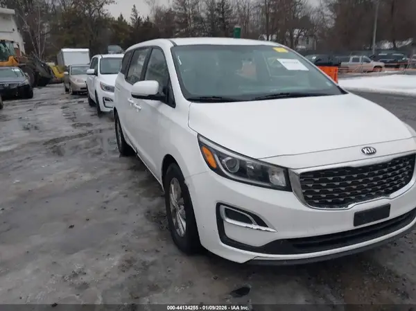KNDMA5C14L6613644 2020 KIA SEDONA - Image 1
