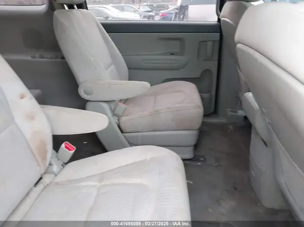 KNDMA5C15G6168708 2016 KIA SEDONA - Image 8