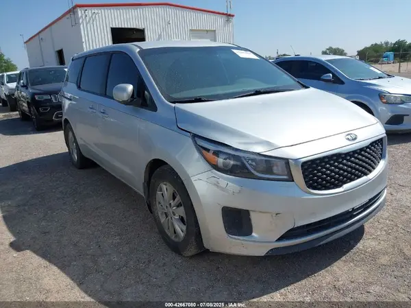 KNDMA5C15H6258913 2017 KIA SEDONA - Image 1