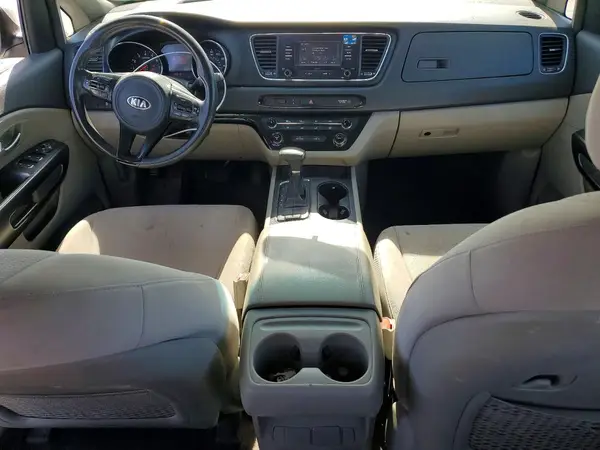 KNDMA5C15H6272911 2017 KIA SEDONA - Image 8
