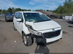 KNDMA5C15H6279695 2017 KIA SEDONA