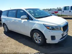 KNDMA5C15H6282855 2017 KIA SEDONA