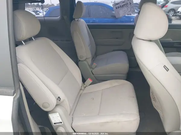 KNDMA5C15H6283455 2017 KIA SEDONA - Image 8