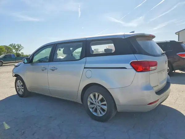 KNDMA5C15H6284105 2017 KIA SEDONA - Image 2