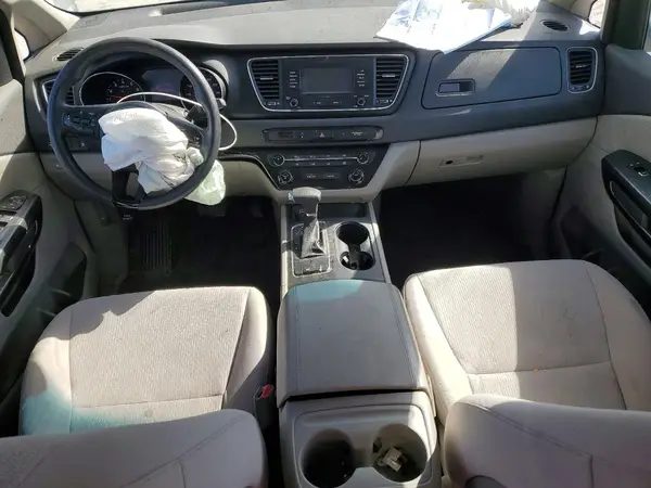 KNDMA5C15H6284105 2017 KIA SEDONA - Image 8