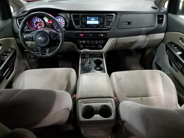 KNDMA5C15H6291720 2017 KIA SEDONA - Image 8