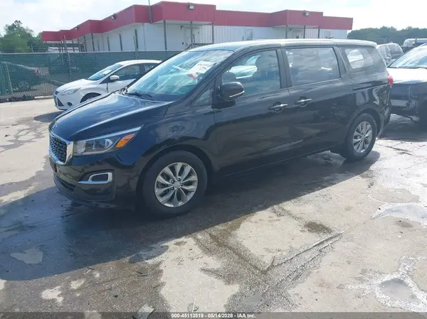 KNDMA5C15K6516497 2019 KIA SEDONA - Image 2