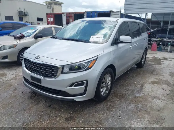 KNDMA5C15L6625785 2020 KIA SEDONA - Image 2