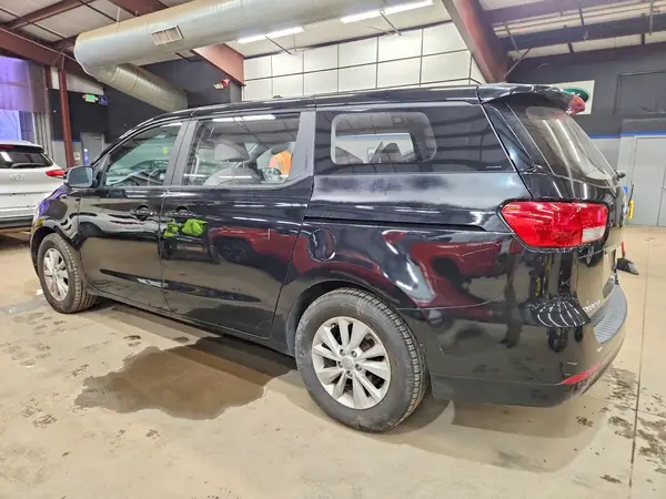 KNDMA5C16G6207838 2016 KIA SEDONA - Image 2