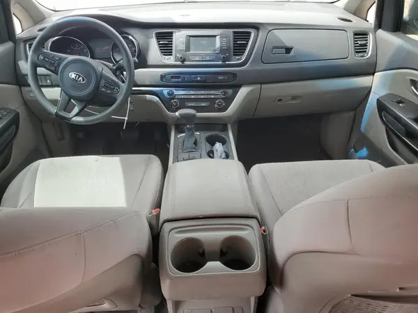 KNDMA5C16H6264252 2017 KIA SEDONA - Image 8