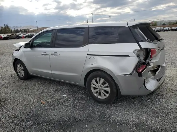 KNDMA5C16H6272898 2017 KIA SEDONA - Image 2