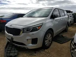 KNDMA5C16J6372117 2018 KIA SEDONA