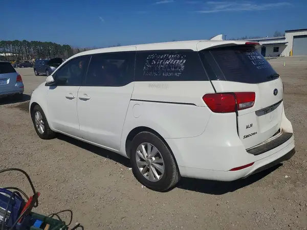 KNDMA5C16J6378032 2018 KIA SEDONA - Image 2