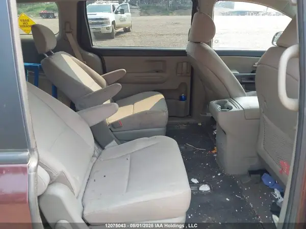 KNDMA5C16K6456486 2019 KIA SEDONA - Image 8