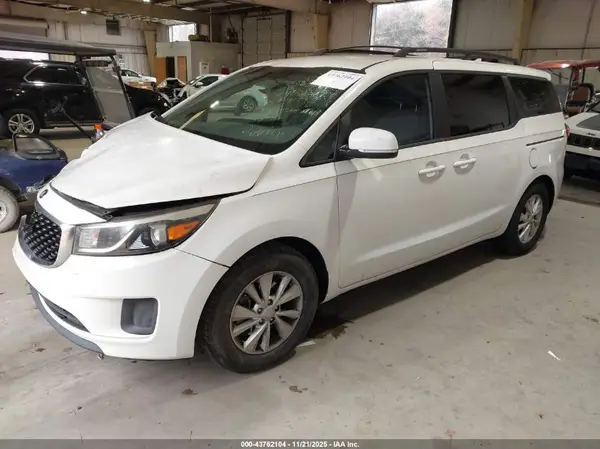 KNDMA5C17G6120479 2016 KIA SEDONA - Image 2