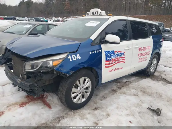 KNDMA5C17G6174008 2016 KIA SEDONA - Image 2