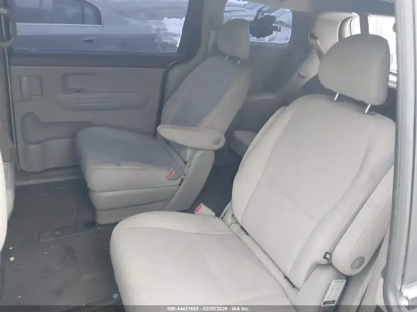 KNDMA5C17G6174008 2016 KIA SEDONA - Image 8