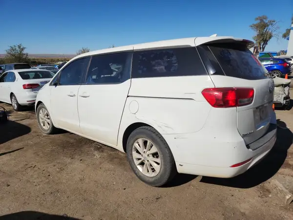 KNDMA5C17G6186689 2016 KIA SEDONA - Image 2