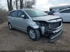 KNDMA5C17H6258458 2017 KIA SEDONA