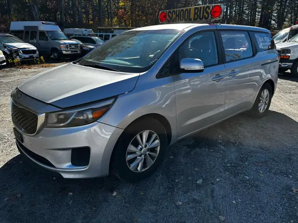 KNDMA5C17H6259691 2017 KIA SEDONA - Image 2