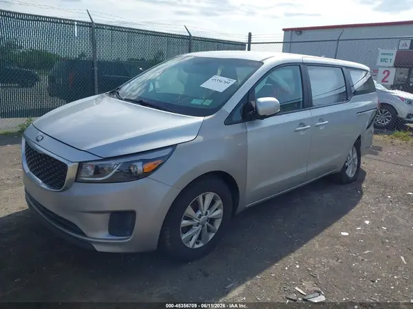 KNDMA5C17H6273459 2017 KIA SEDONA - Image 2