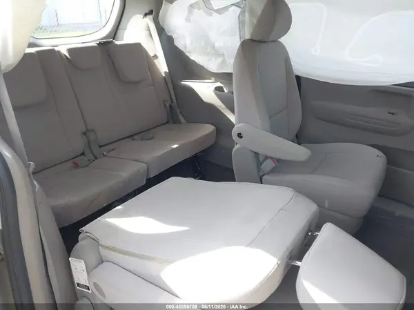KNDMA5C17H6273459 2017 KIA SEDONA - Image 8