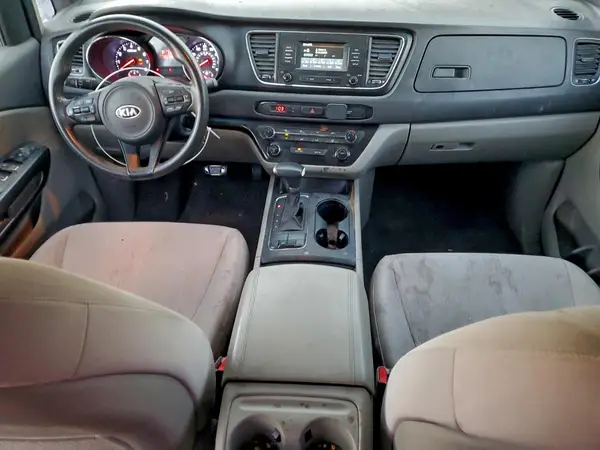 KNDMA5C17H6292447 2017 KIA SEDONA - Image 8