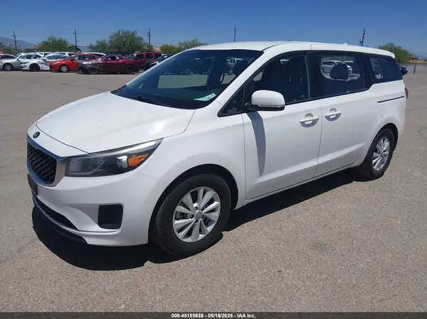 KNDMA5C17J6406226 2018 KIA SEDONA - Image 2
