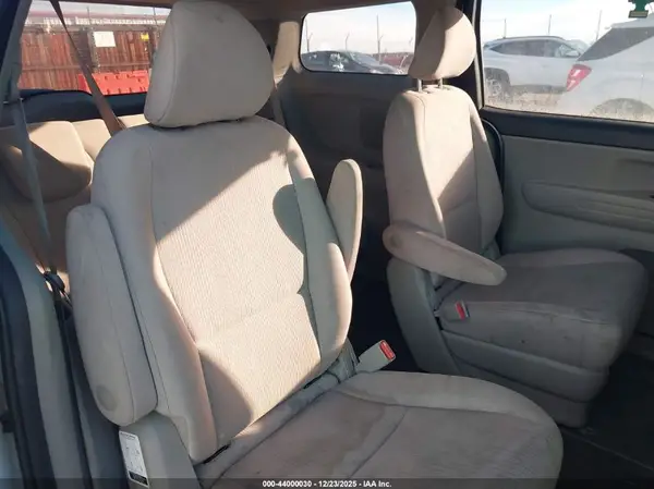 KNDMA5C17K6509003 2019 KIA SEDONA - Image 8