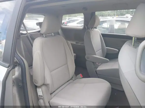 KNDMA5C17K6559206 2019 KIA SEDONA - Image 8