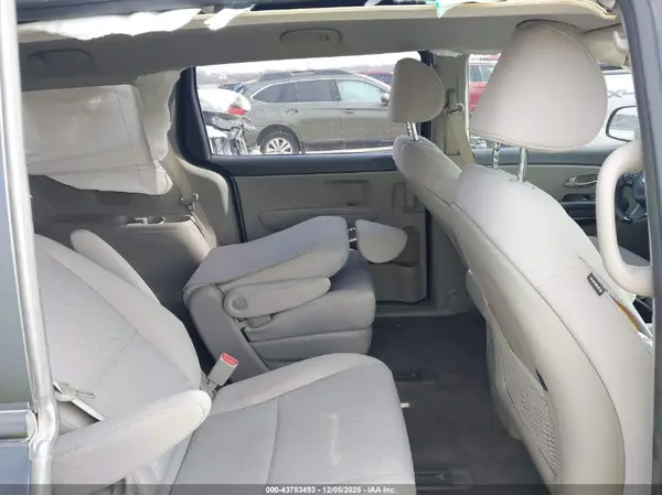 KNDMA5C18G6120832 2016 KIA SEDONA - Image 8