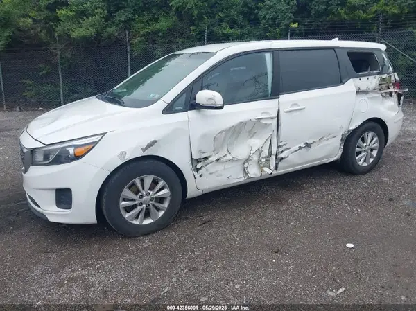 KNDMA5C18G6149716 2016 KIA SEDONA - Image 2