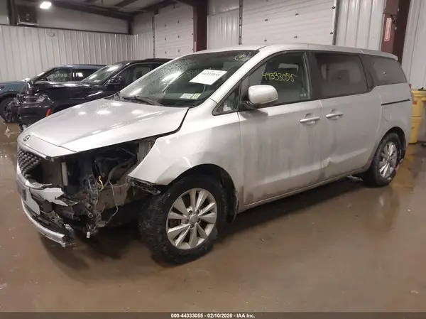 KNDMA5C18G6173076 2016 KIA SEDONA - Image 2