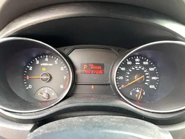 KNDMA5C18G6173952 2016 KIA SEDONA - Image 8
