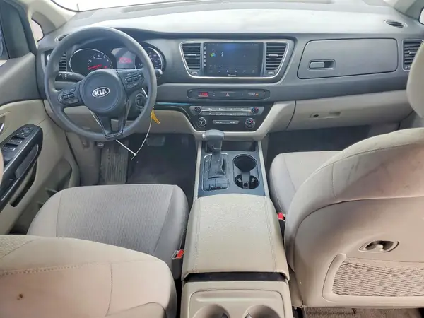 KNDMA5C18H6261174 2017 KIA SEDONA - Image 8
