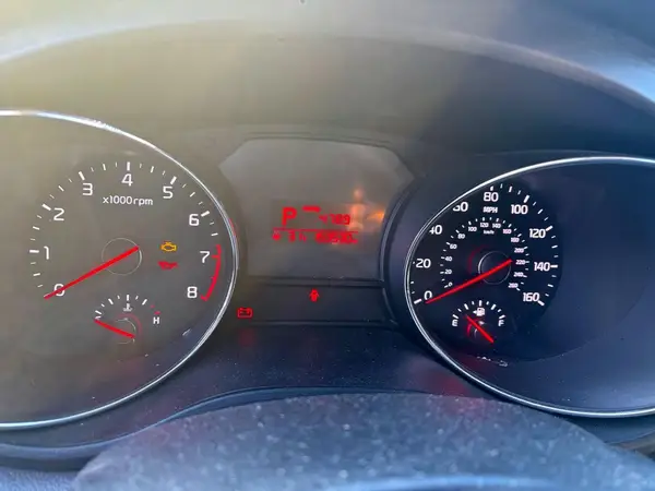KNDMA5C18H6272532 2017 KIA SEDONA - Image 8