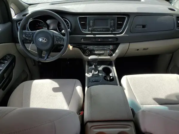 KNDMA5C18H6304492 2017 KIA SEDONA - Image 8