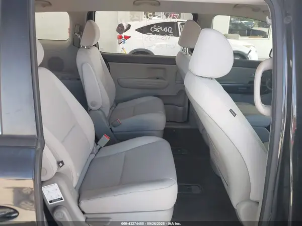 KNDMA5C18J6346554 2018 KIA SEDONA - Image 8