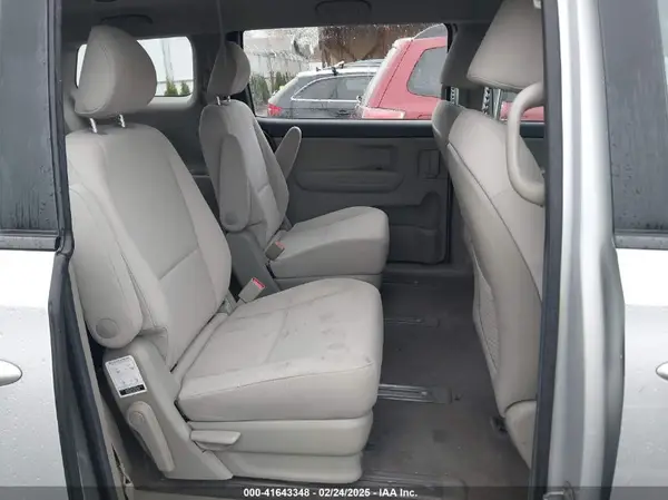 KNDMA5C18K6541538 2019 KIA SEDONA - Image 8