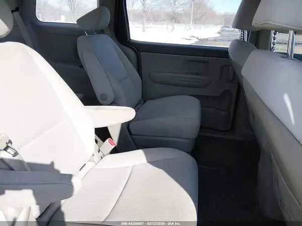 KNDMA5C19G6103201 2016 KIA SEDONA - Image 8