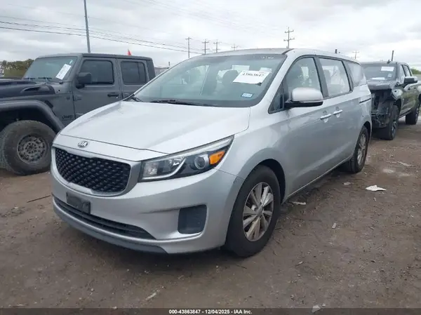 KNDMA5C19G6186113 2016 KIA SEDONA - Image 2