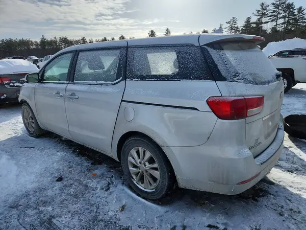 KNDMA5C19J6348796 2018 KIA SEDONA - Image 2