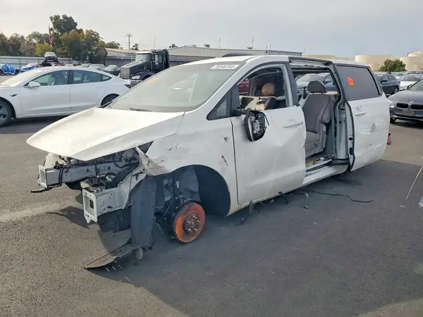 KNDMA5C19J6374315 2018 KIA SEDONA - Image 1