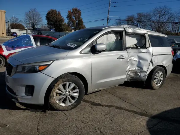 KNDMA5C19J6408768 2018 KIA SEDONA - Image 1