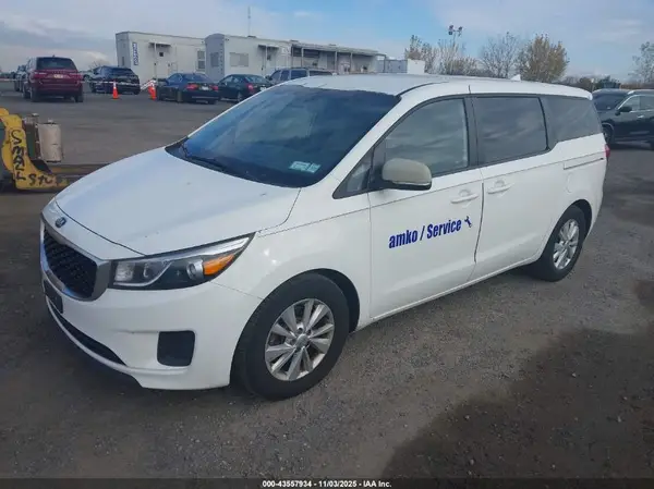 KNDMA5C1XG6168185 2016 KIA SEDONA - Image 2