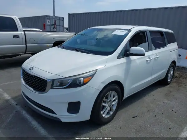 KNDMA5C1XG6184239 2016 KIA SEDONA - Image 2