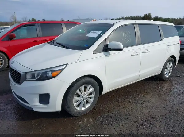 KNDMA5C1XH6259734 2017 KIA SEDONA - Image 2