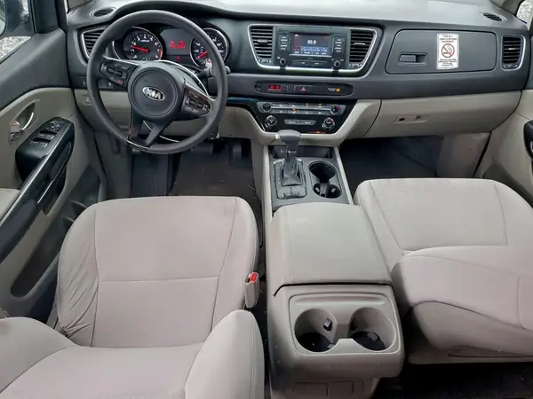 KNDMA5C1XH6261158 2017 KIA SEDONA - Image 8