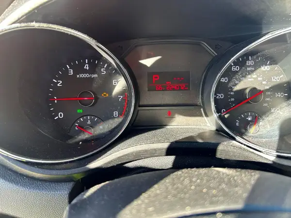 KNDMA5C1XH6264741 2017 KIA SEDONA - Image 8