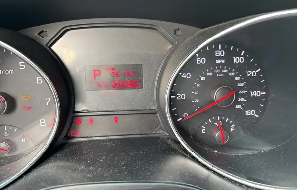 KNDMA5C1XH6272533 2017 KIA SEDONA - Image 8